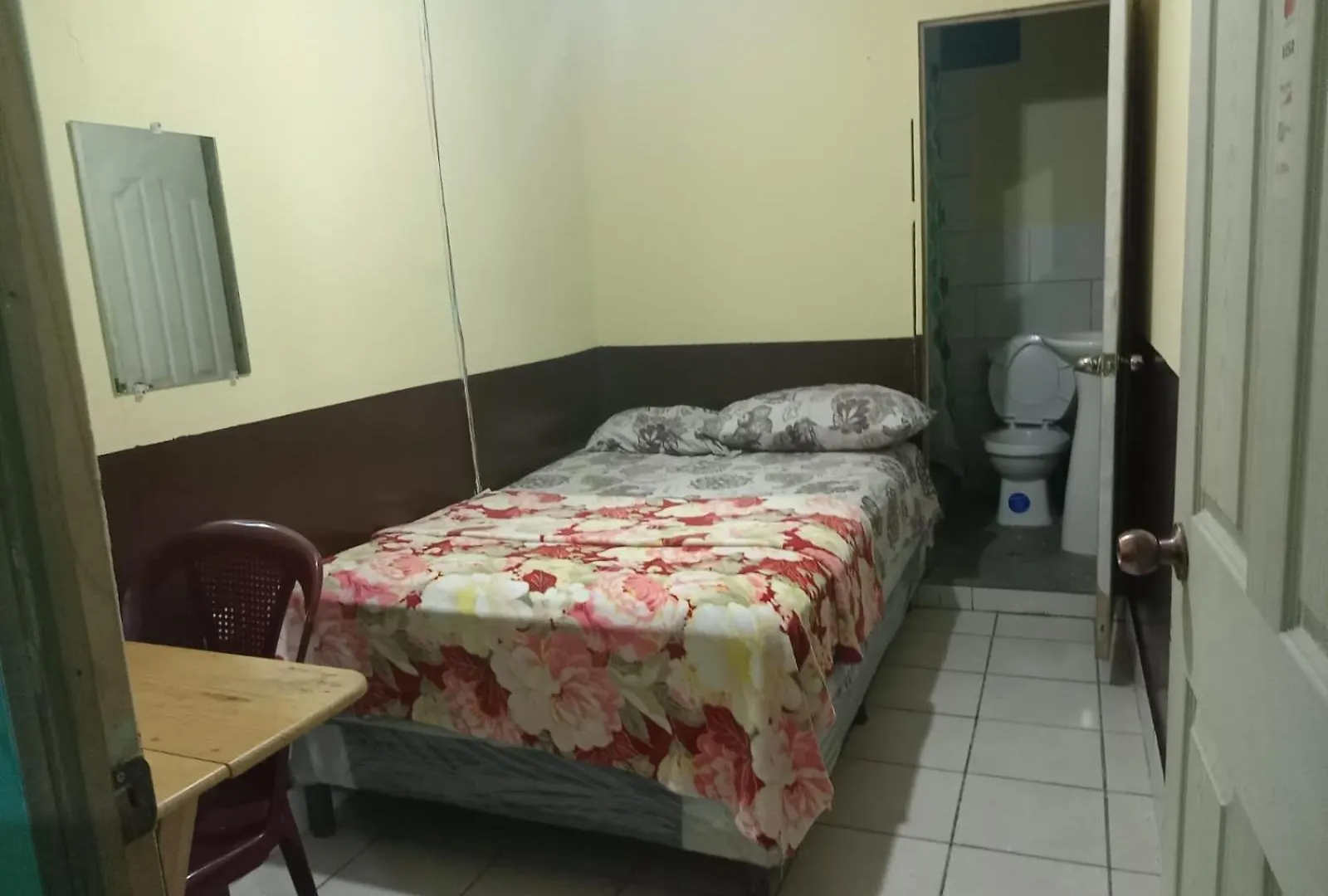Hotel El Eden Guatemala City 3*,  Guatemala